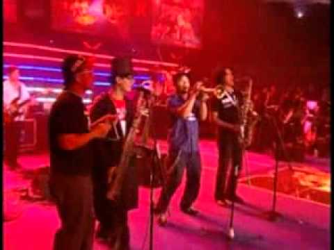 MTV Awards 2005 - Radioactive Sago and Junior Kilat