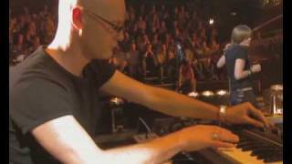 Portishead - Mysterons (Live)