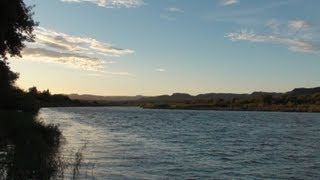 preview picture of video 'Orange River - Vioolsdrif, South Africa'