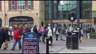 Inglaterra: Adoração eucarística na rua!