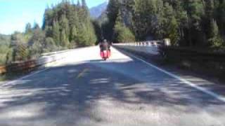 preview picture of video 'Fast Harleys Ripping up Hwy 20'