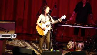 Ani DiFranco - Promiscuity (Grass Valley, CA 4/9/11)