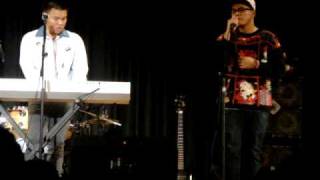 AJ Rafael &amp; Jeff Bernat - The Christmas Song