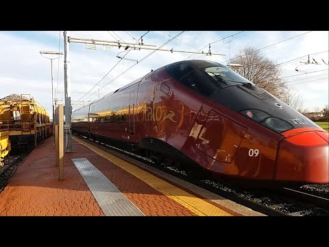 HD - Italo (IT AV 8900) Roma T. - Venezia S. L. in transito a bassa velocità sulla Padova-Bologna