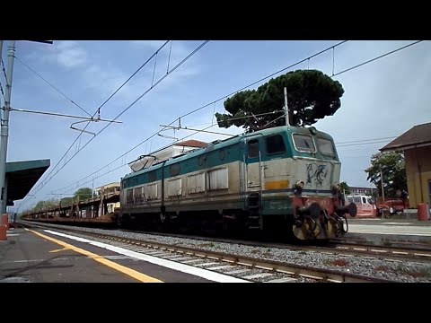 E655.102 sul MRV 57621 Civitavecchia - Maddaloni Marcianise, in transito a Pomezia