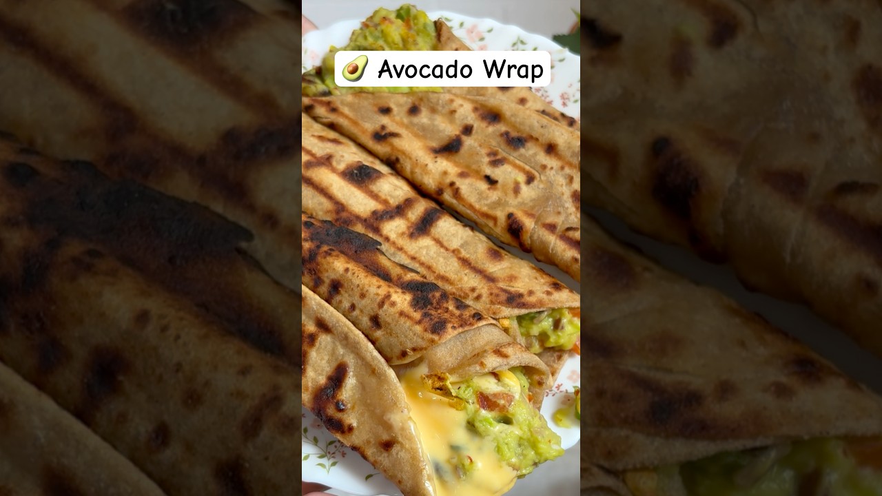 5 minutes of healthy avocado wrap 🥑 #avocado #wrap #easyrecipe #healthybreakfast #shorts #ytshorts