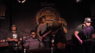 Robert Randolph   "Shake It" (Live In Sun King Studio 92)