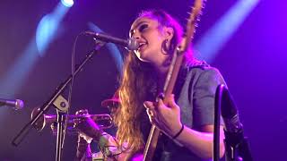 KITTY , DAISY &amp; LEWIS . Turkish delight . Le Flow . Paris