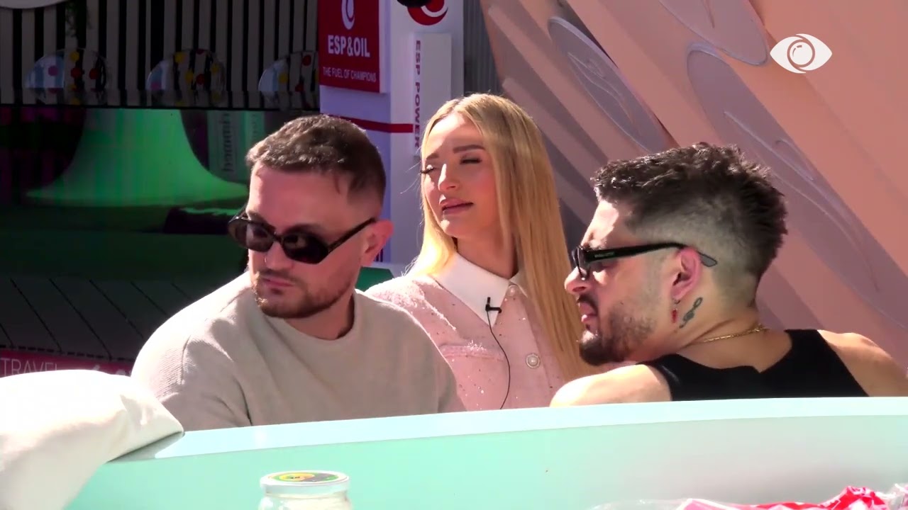 Je një femër e dështuar/ Debat mes Juelës dhe Gretës