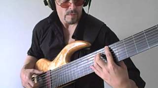 Treading Water von Eric Czar (7-saitiger Fretless-Bass)