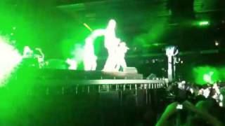 U2 (w/ Jay-Z) - Sunday Bloody Sunday