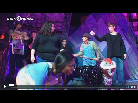 Wizard of Oz shadow interpreting at Alliance Theatre (ASL - 3.24.19)