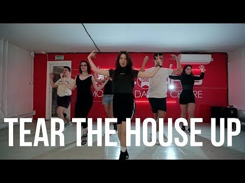 TEAR THE HOUSE UP // Herve & Zebra Katz // АЛЕКСАНДРА ЕФИМОВА // Vogue