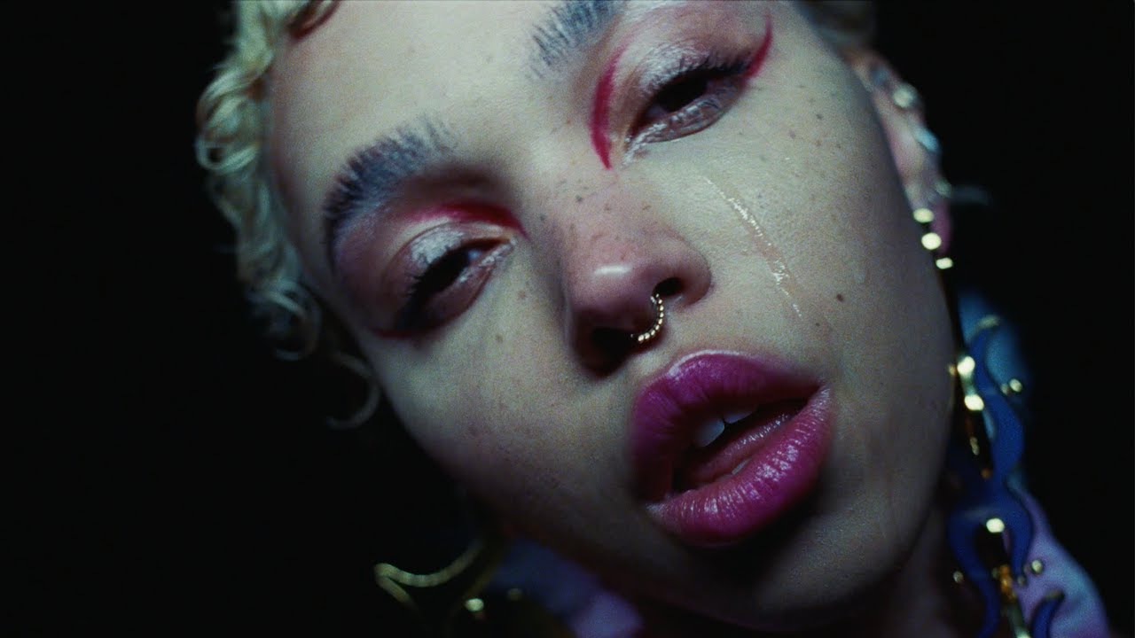 FKA twigs ft The Weeknd – “Tears In The Club”