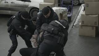 Задержание нарушителя сотрудниками САБ при попытке проникновения в контрольную зону аэропорта на КПП фото