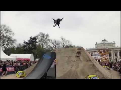 Dawid Godziek Best Trick Vienna Dirt Battle