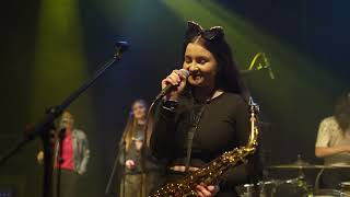 Video Taková normální rodinka-band_Tátova holka