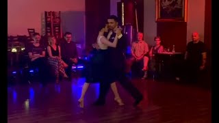 Video thumbnail for Tekla Gogrichiani & Julio Saavedra "Tus Labios Me Diran" Di Sarli Duran