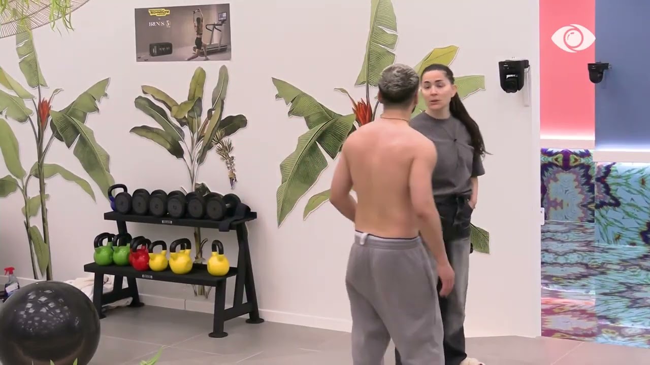 “Vetëm të me puthi…”/ Gjesti bisedon me Rozanën për planin e tij ndaj Valbonës