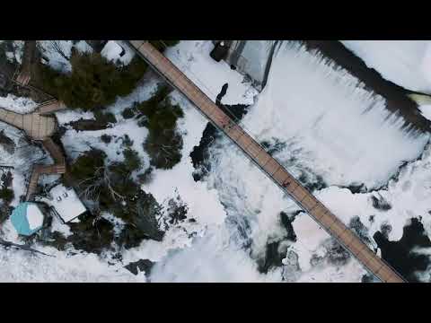 Neighbor parked in my spot? Sticky note revenge ends in friendship!