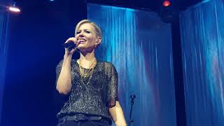 White flag - Dido - Live New York 2019
