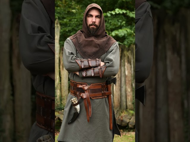 Vídeo relacionado con AUNGCSHE 2PCS Cinturón Medieval y Bolsa de Cuero Sintético, Cinturón Vikingo, Adecuado Disfraz Medieval Hombres y Mujeres, Disfraz Vikingo, Juegos De Rol Renacentistas (Lobo Marrón)
