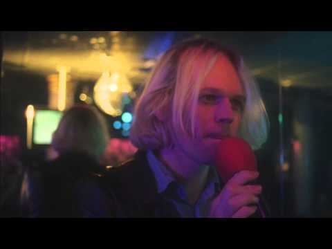 Connan Mockasin - Do I Make You Feel Shy? (2013) [Music Video]
