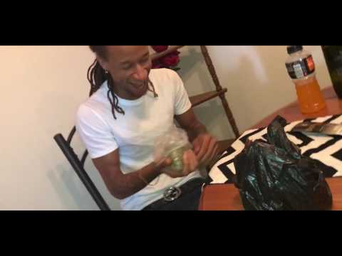 LVSkinny Ft. Quellz - That's The Hook Right There (Music Video)