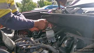 Toyota kluger/Highlander 2008 upper engine mounts replacement.