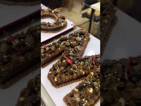 Twistle made a 2 million subscriber cake for Famous Influencer - Mustafa Hanif