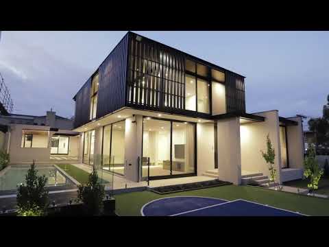 j build | caulfield house video