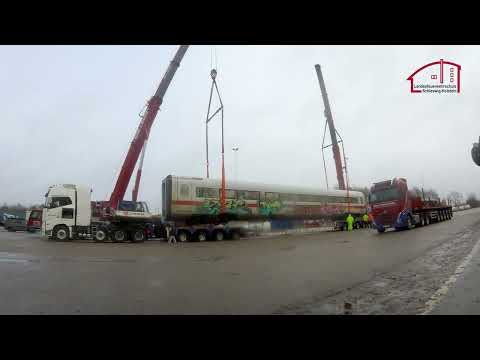 Transport eines ICE Mittelwagens zum Übungsgelände "am Oxer"