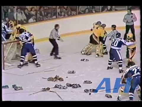 NHL Jan. 19, 1979 Vancouver Canucks v Toronto Maple Leafs (melee) (HL) Glen Hanlon v Dave Williams
