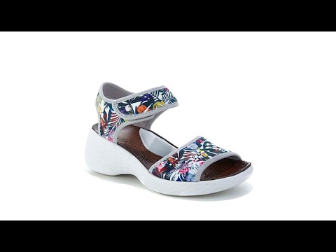 Bzees Jemma Athleisure Sandal