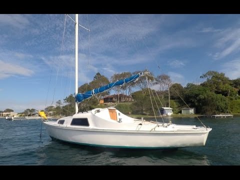 Endeavour 24 yacht - Walkthrough