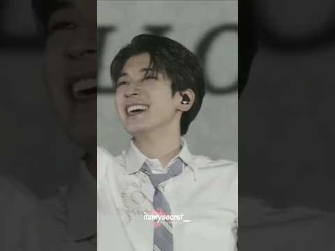 [d-514] Wonwoo calling us babe, honey, my love at the concert ft. SEVENTEEN teasing 😳😳😳 #wonwoo