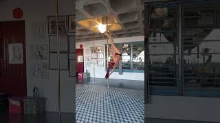 Pole Dance Treino - Mey Pole Dance Studio