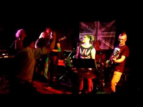 Chacal Band et les Hupettes - 08 - I don't wanna go down to the basement