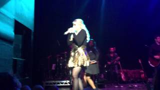Meghan Trainor 3AM (Live)