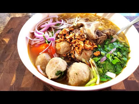 Cambodian Beef Noodle Soup Recipe (Kathew) (Pho)
