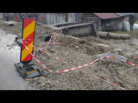 Drumul rupt în Curtuiușu mare 💙💛❤️.