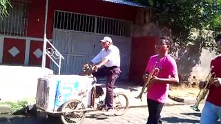 preview picture of video 'banda independiente evolucion chichigalpa 2013 2'
