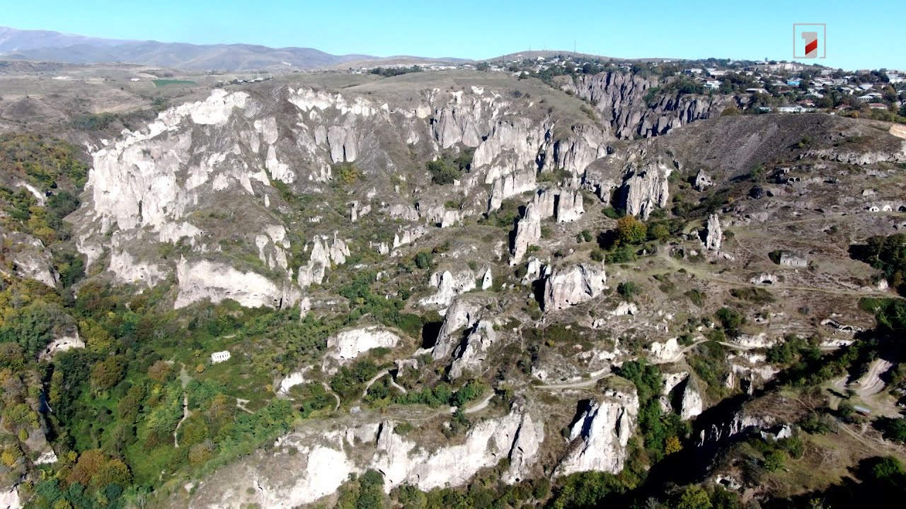 Առեղծվածային Հին Խնձորեսկը՝ «Բաց երկնքի տակ»