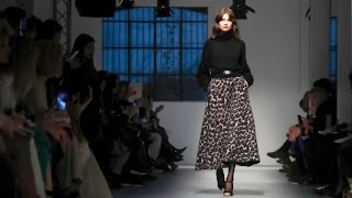 Les Copains | Fall Winter 2017/2018 Full Fashion Show | Exclusive