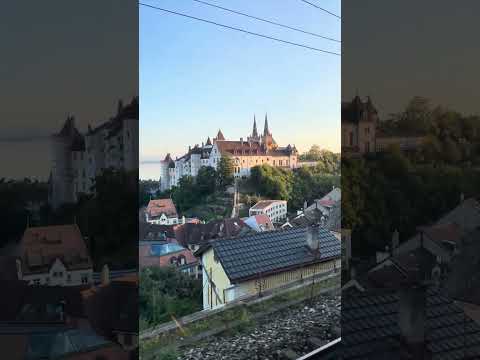 ON THE TRAIN PAST NEUCHÂTEL CASTLE 🏰🚆🇨🇭