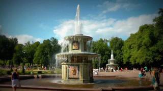 preview picture of video 'PETERHOF. WALK. ПЕТЕРГОФ. ПРОГУЛКА .(2010)'