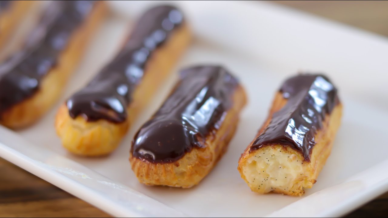 Classic Vanilla Eclair Recipe The Cooking Foodie