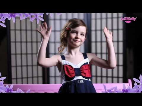 Backstage del servizio fotografico per LelliKelly 2011