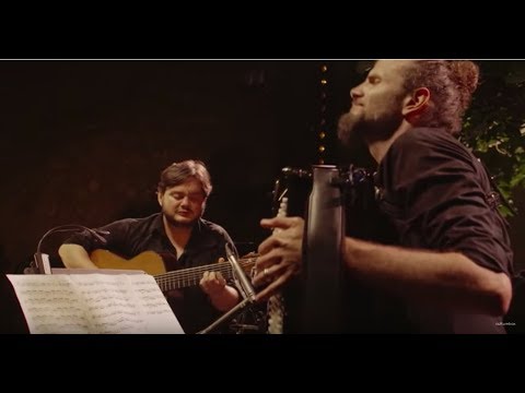 Yamandu Costa e Vincent Peirani no festival Jazz à Porquerolles