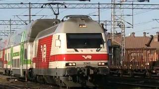 preview picture of video 'Intercity 12 leaves Joensuu train station'